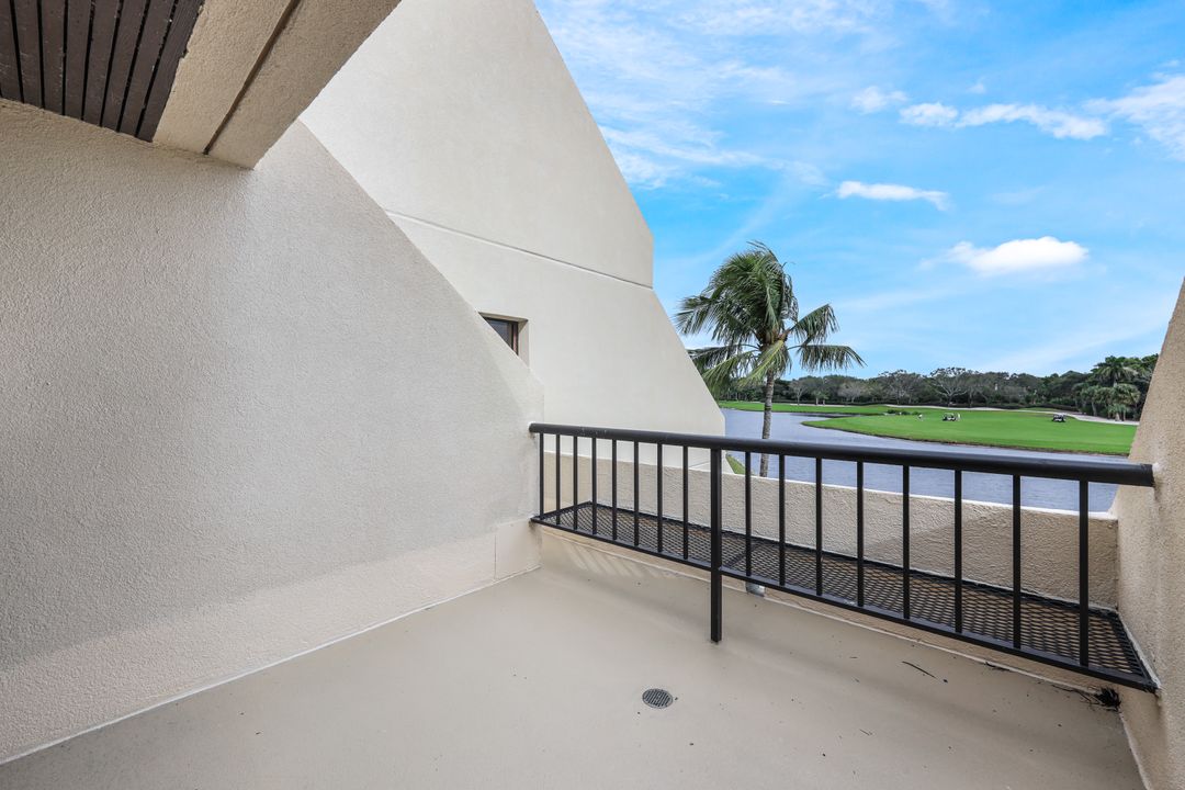 6300 Pelican Bay Blvd #A-201, Naples, FL 34108