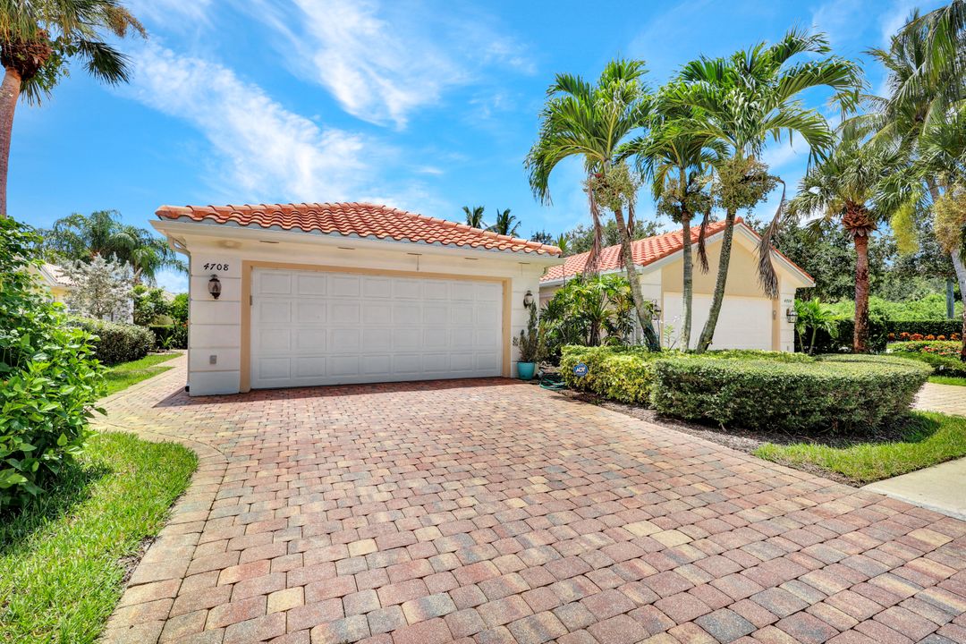 4708 Maupiti Way, Naples, FL 34119