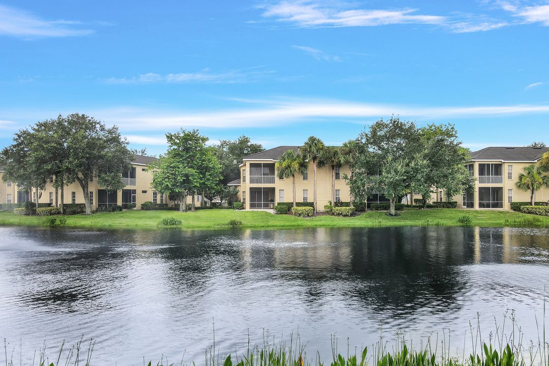 25410 Alicante Dr, Bonita Springs, FL 34134