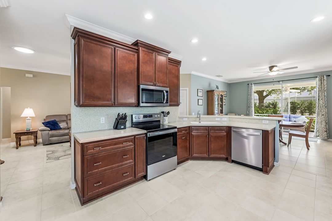 8892 Falcon Pointe Loop, Fort Myers, FL 33912