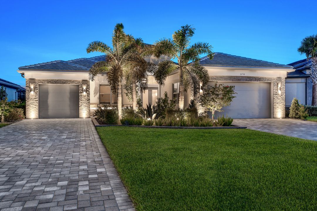 11716 Peony Ter, Naples, FL 34120