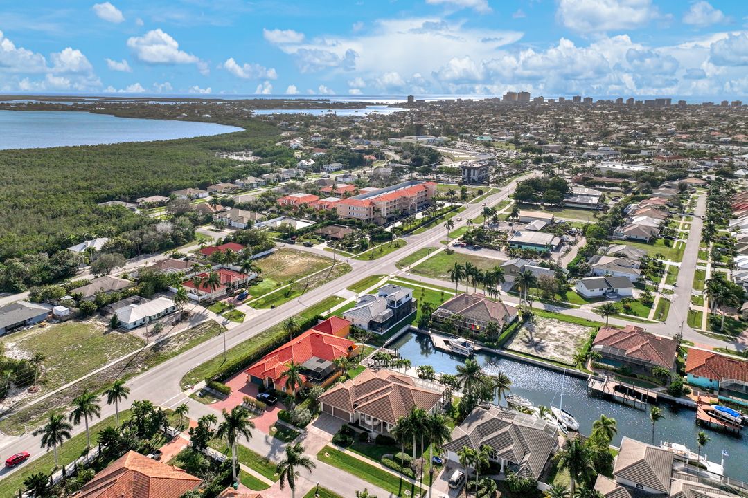 20 Anchor Ct, Marco Island, FL 34145