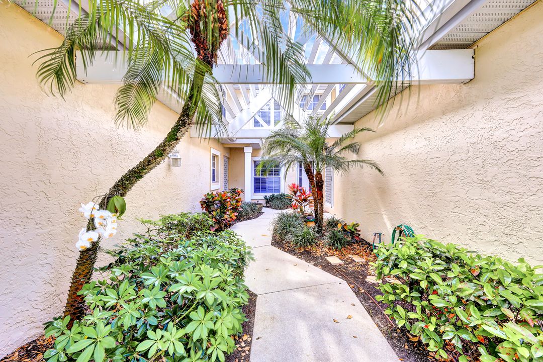 2847 Aintree Ln #A-202, Naples, FL 34112