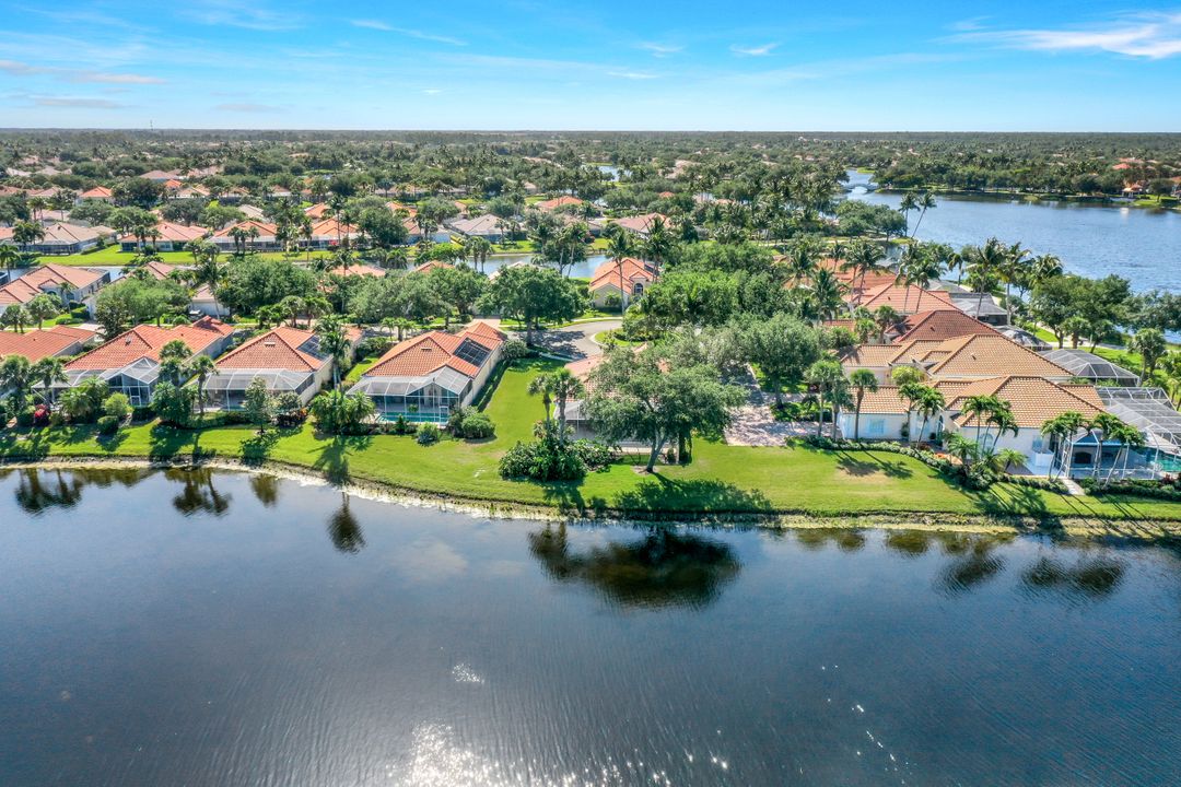 4721 Navassa Ln, Naples, FL 34119