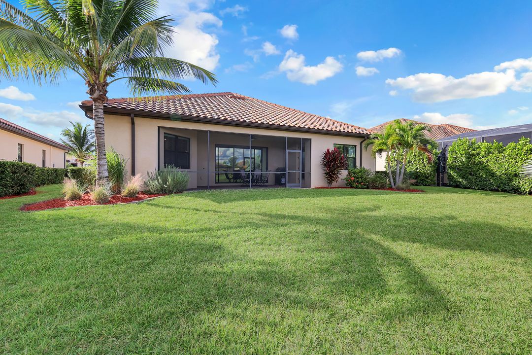 28095 Kerry Ct, Bonita Springs, FL 34135