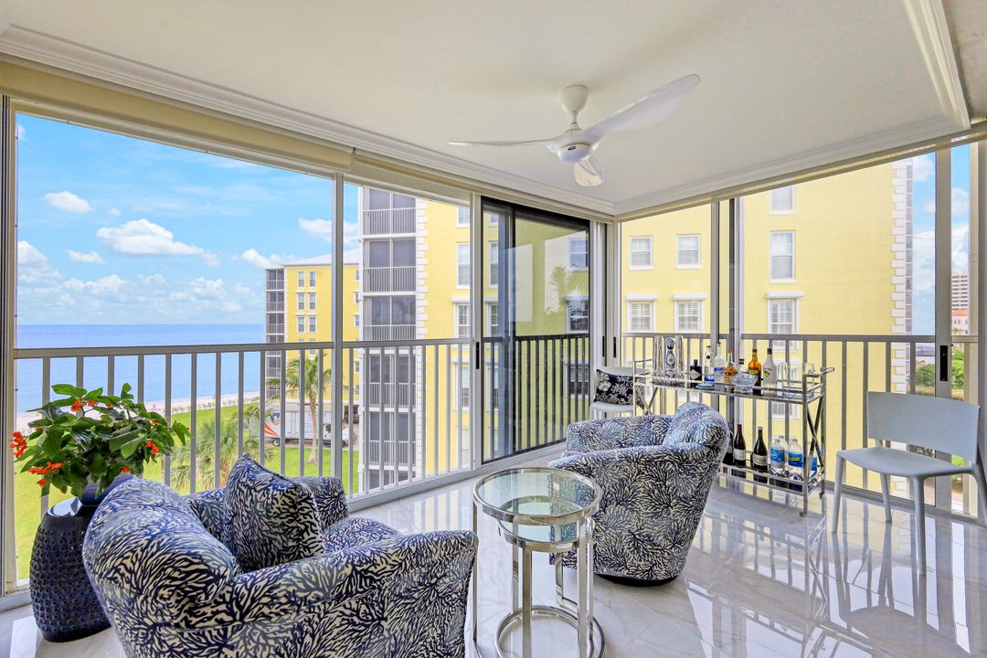 3483 Gulf Shore Blvd N #405, Naples, FL 34103