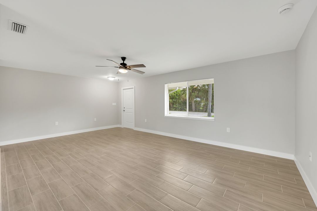 27150 Esther Dr, Bonita Springs, FL 34135