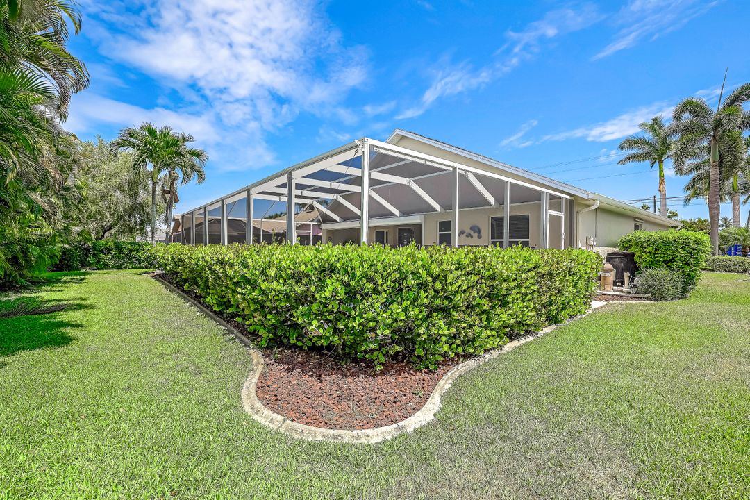 1128 SW 51st Terrace, Cape Coral, FL 33914