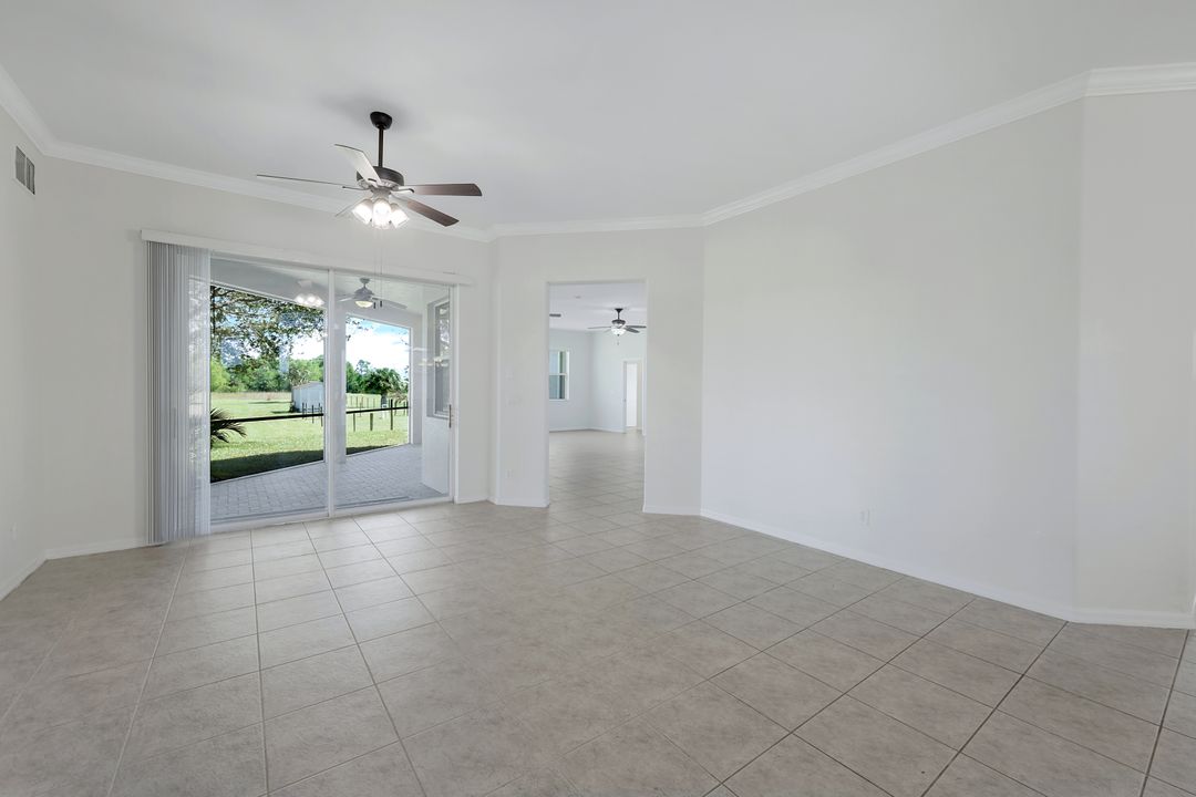 4610 22nd St NE, Naples, FL 34120