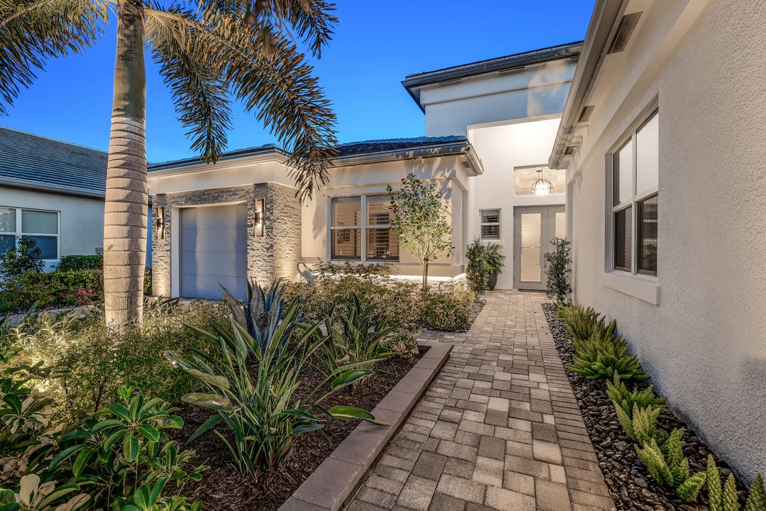 11716 Peony Ter, Naples, FL 34120