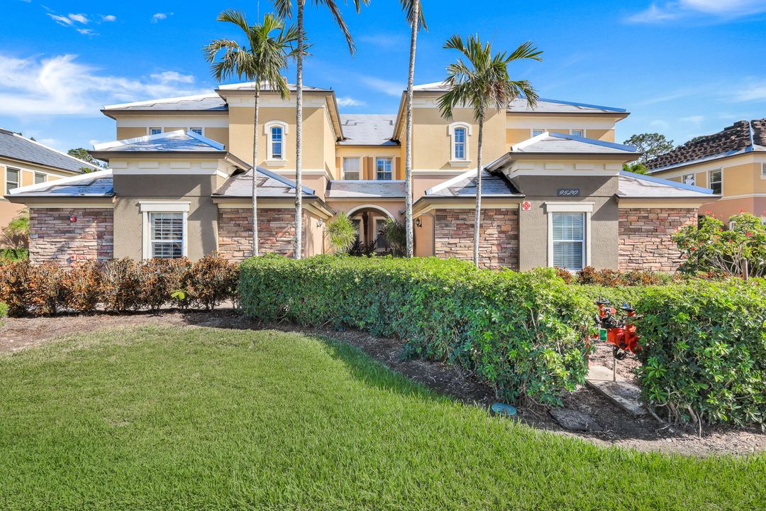 9520 Ironstone Terrace #202, Naples, FL 34120