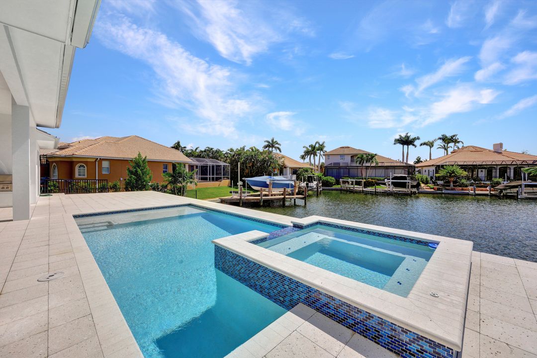 825 Swan Dr, Marco Island, FL 34145