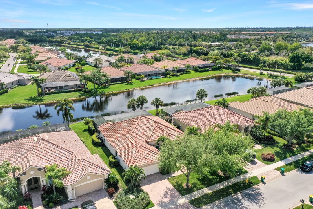 9685 Cobalt Cove Cir, Naples, FL 34120