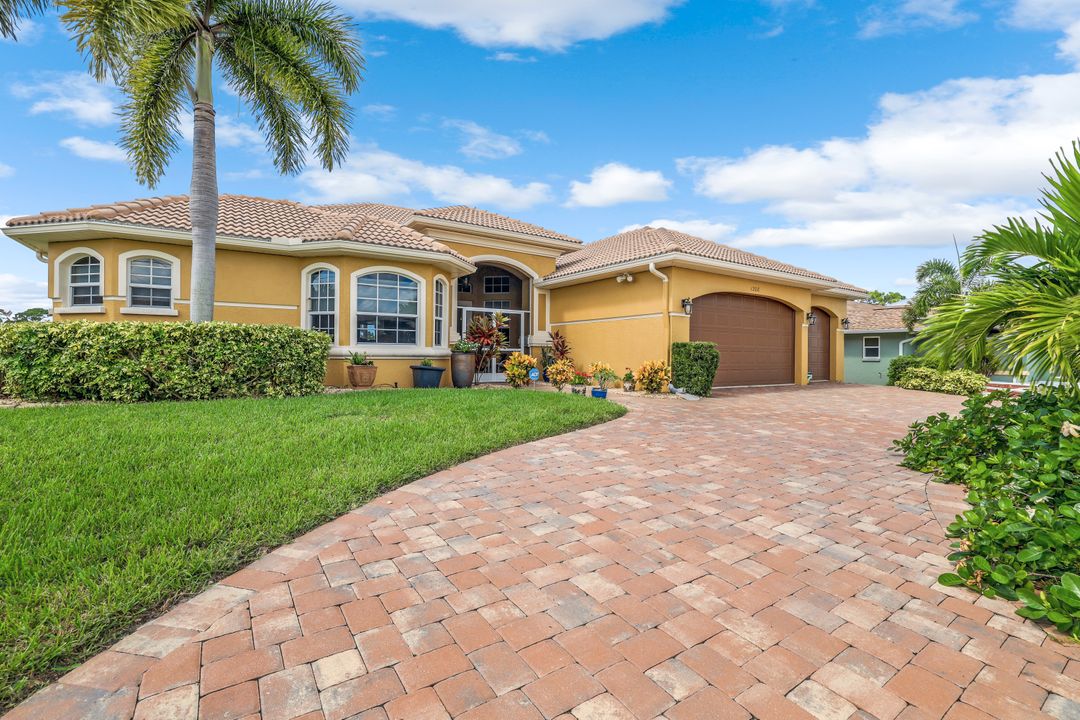 1208 SW 16th Terrace, Cape Coral, FL 33991