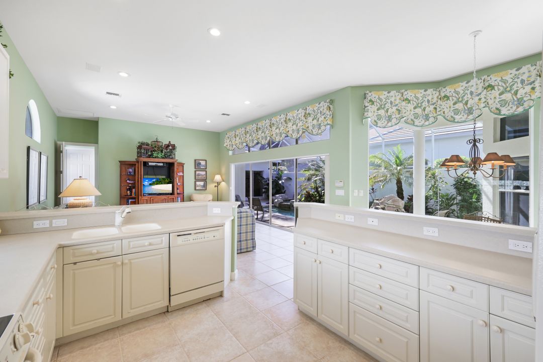 27472 Arbor Strand Dr, Bonita Springs, FL 34134