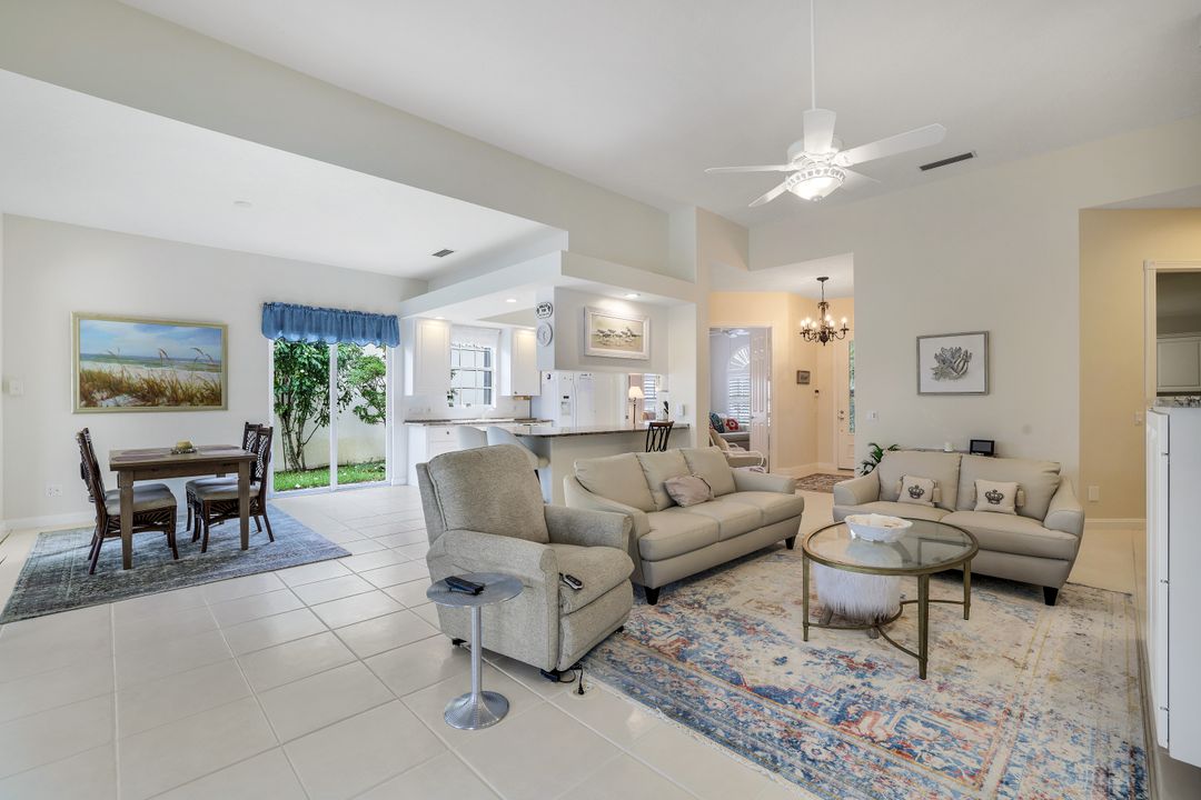 3750 Whidbey Way, Naples, FL 34119