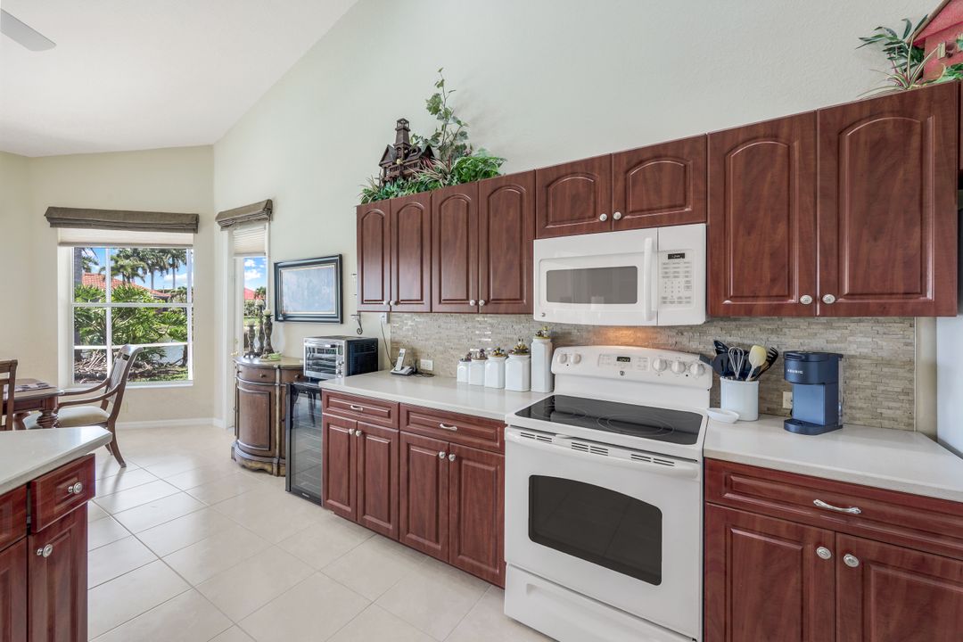 8931 Lely Island Cir, Naples, FL 34113