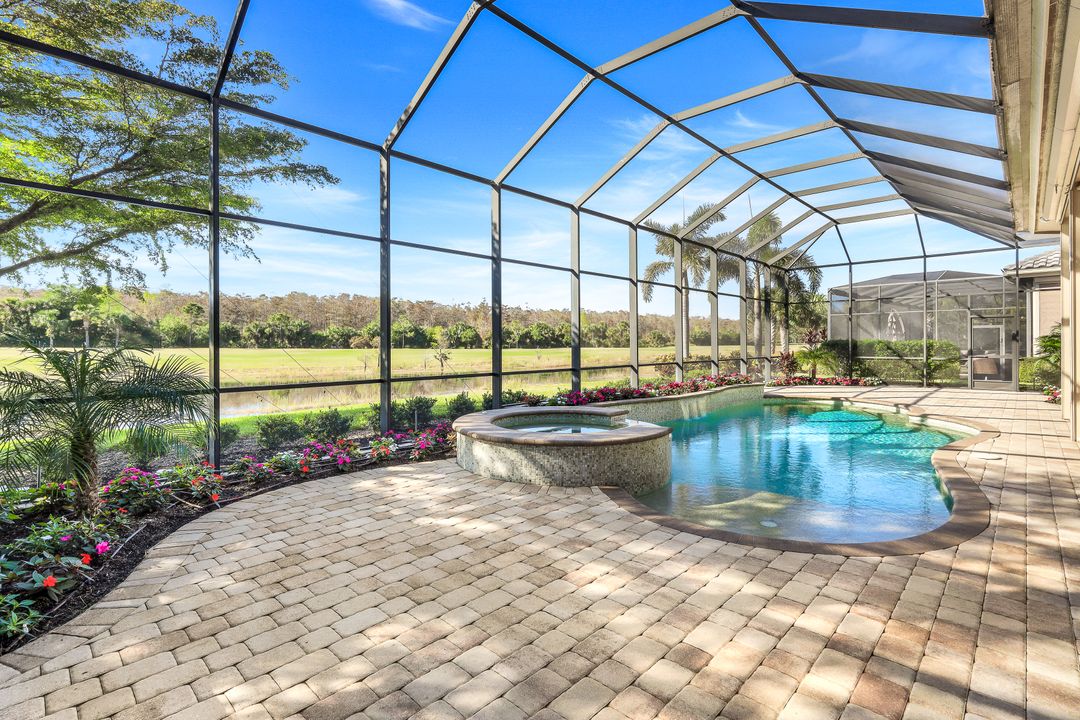 12186 Wicklow Ln, Naples, FL 34120