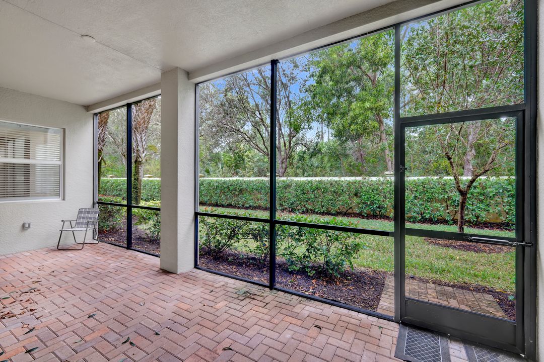 6526 Monterey Point #101, Naples, FL 34105