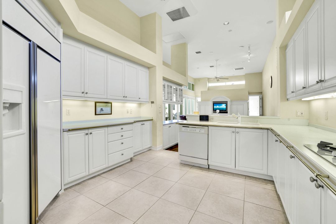 7964 Grand Bay Dr, Naples, FL 34108