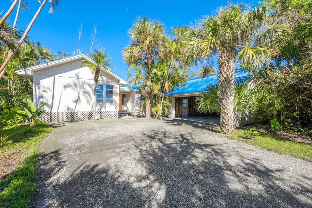 231 Palm Lake Dr, Sanibel, FL 33957