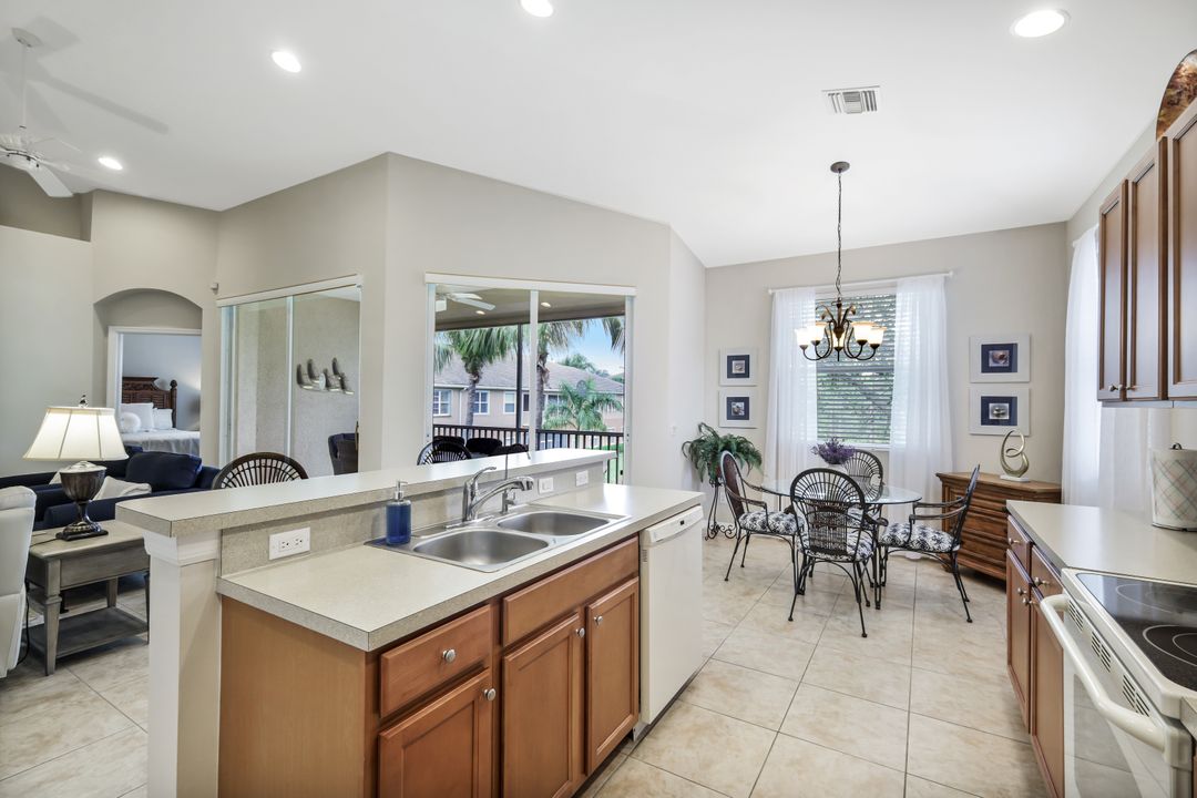 9110 Spanish Moss Way  #422, Bonita Springs, FL 34135