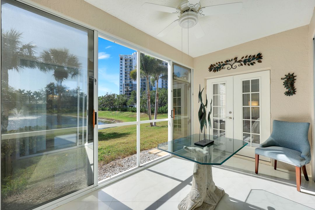 651 Wiggins Lake Dr #101, Naples, FL 34110