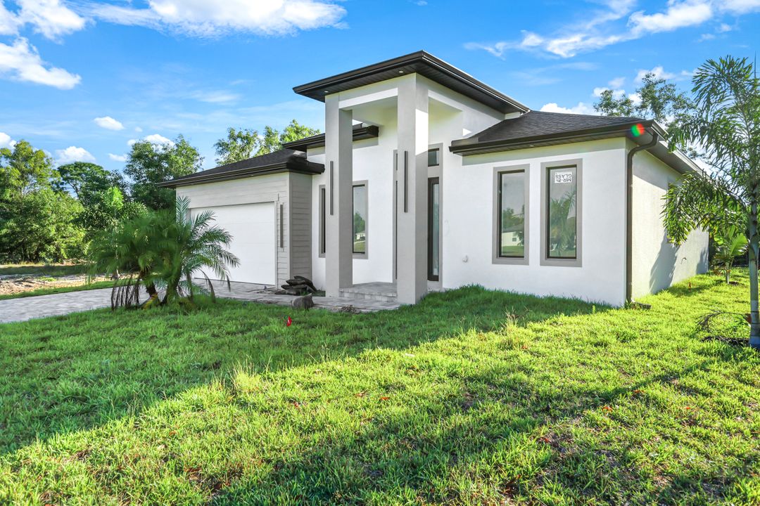 4527 NW 36th Ave, Cape Coral, FL 33993