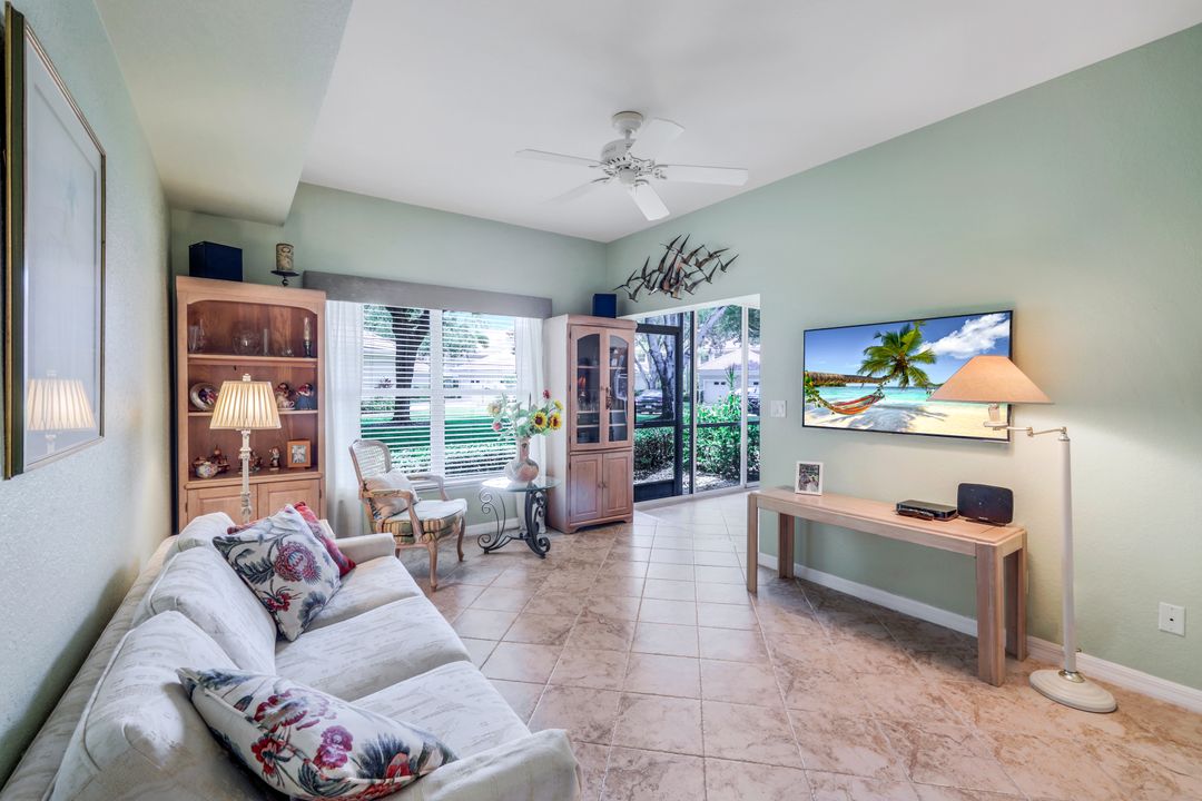 5330 Andover Dr #102, Naples, FL 34110