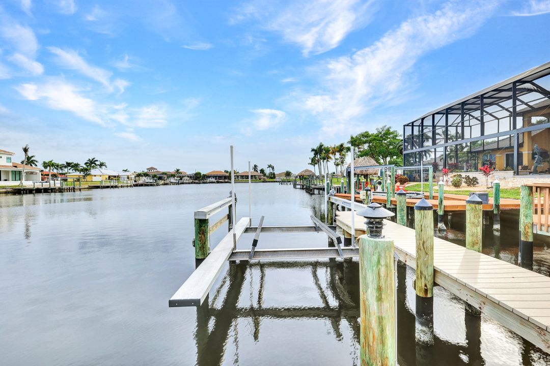 2604 Cape Coral Pkwy W, Cape Coral, FL 33914