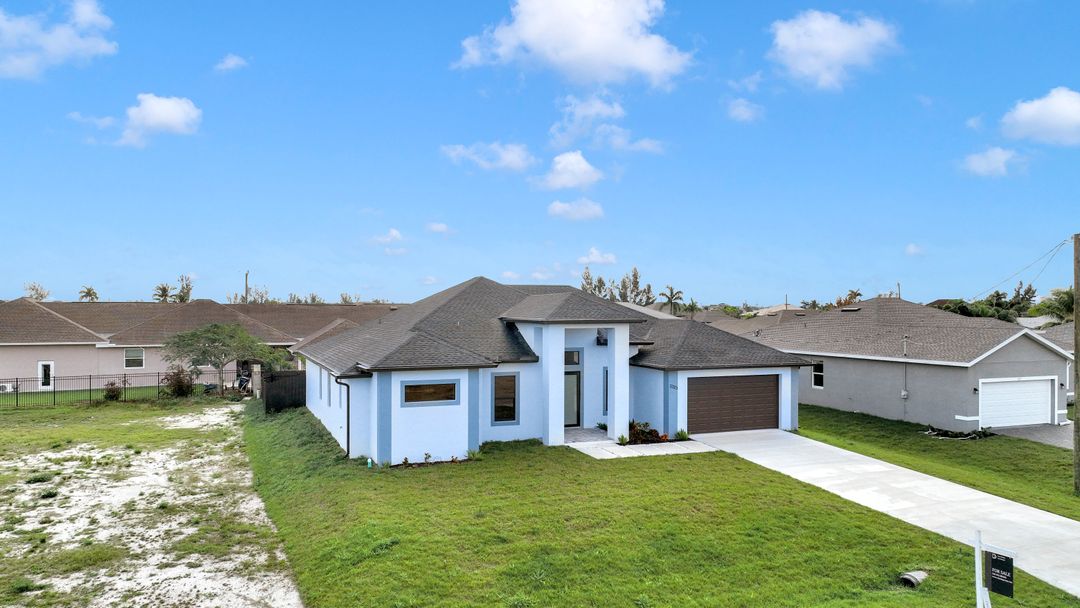 2323 NW 38th Pl, Cape Coral, FL 33993