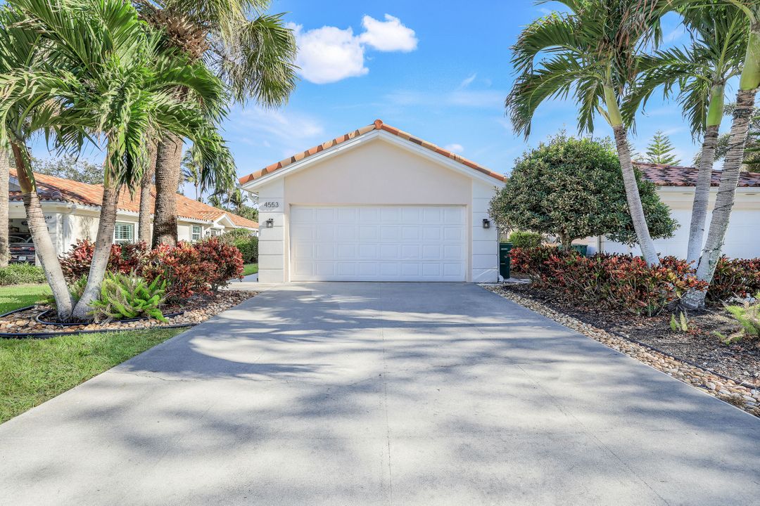 4553 Pasadena Ct, Naples, FL 34109