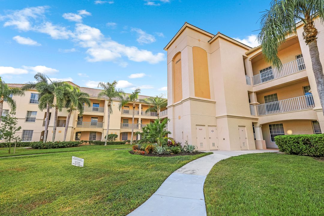 17040 Willowcrest Way #105, Fort Myers, FL 33908