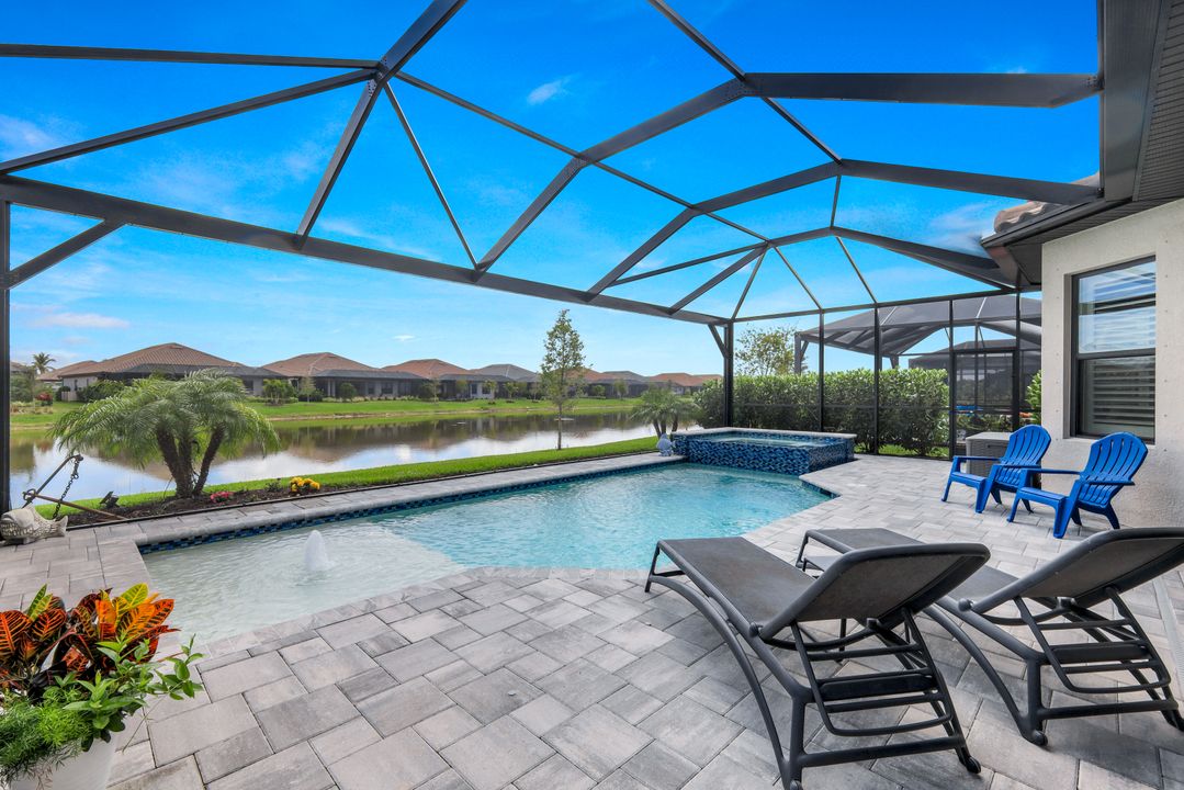 15240 Turin Dr, Naples, FL 34114