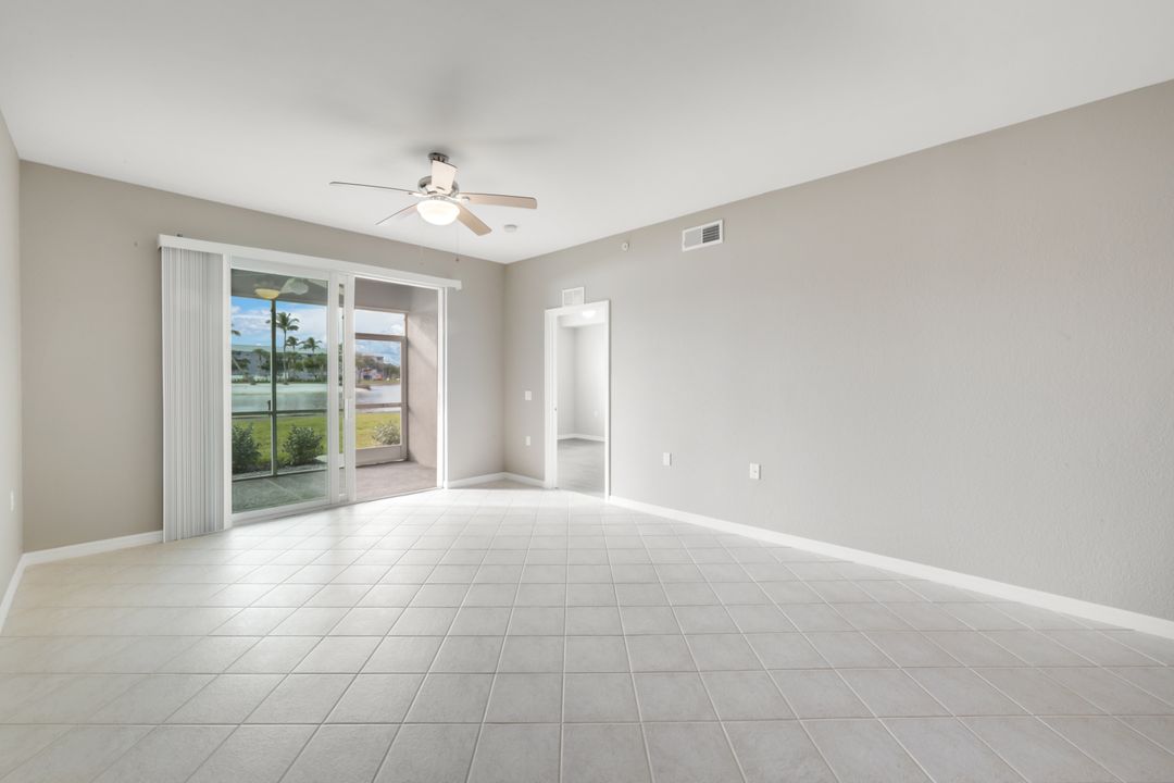 16625 Lake Cir Dr #515, Fort Myers, FL 33908