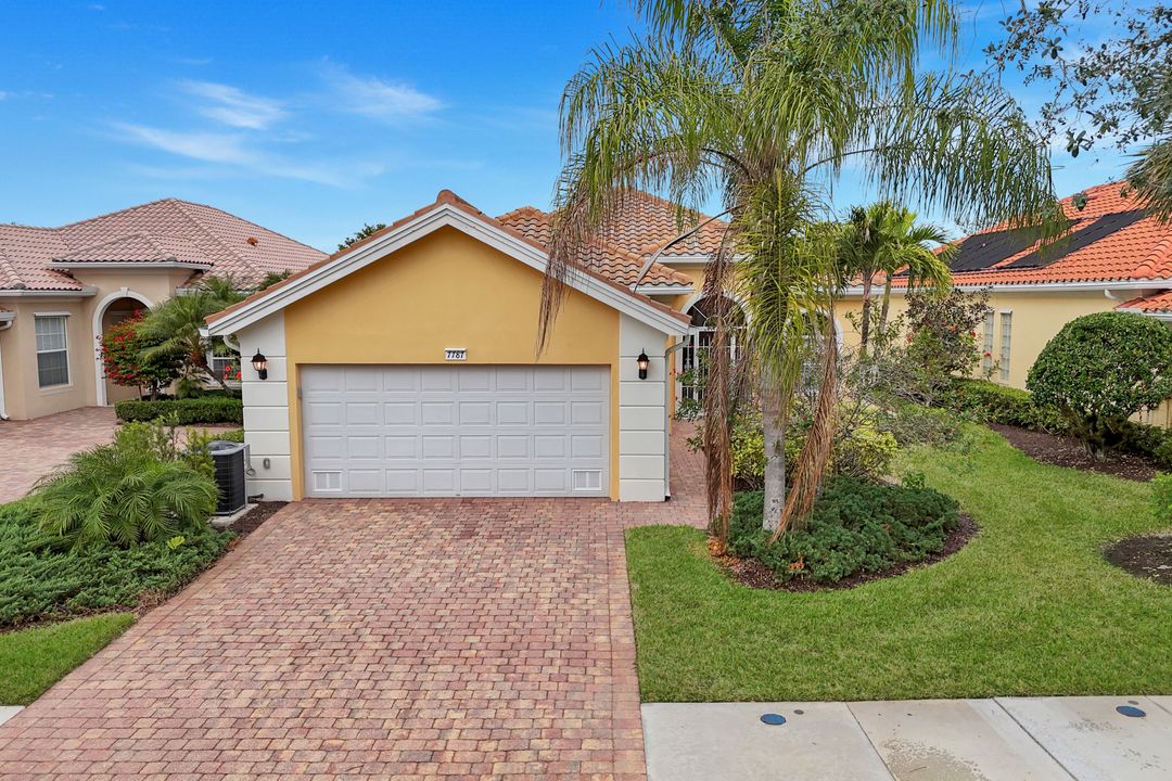 7787 Tommasi Ct, Naples, FL 34114