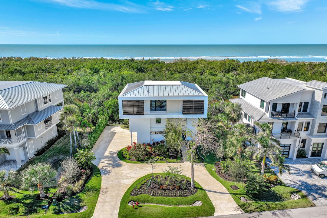 706 Waterside Dr, Marco Island, FL 34145