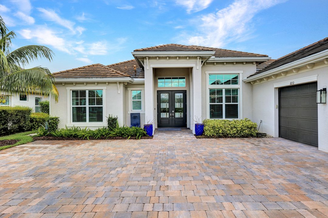 18212 WildBlue Blvd, Fort Myers, FL 33913