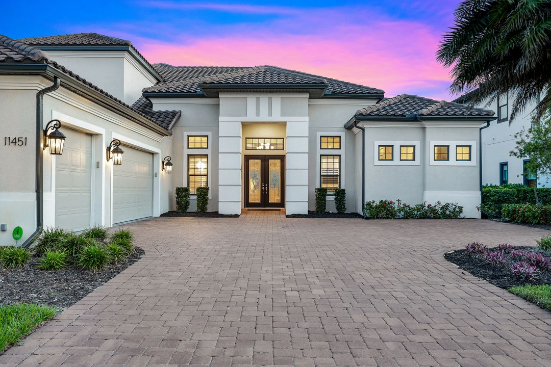 11451 Venetian Lagoon Dr, Fort Myers, FL 33913