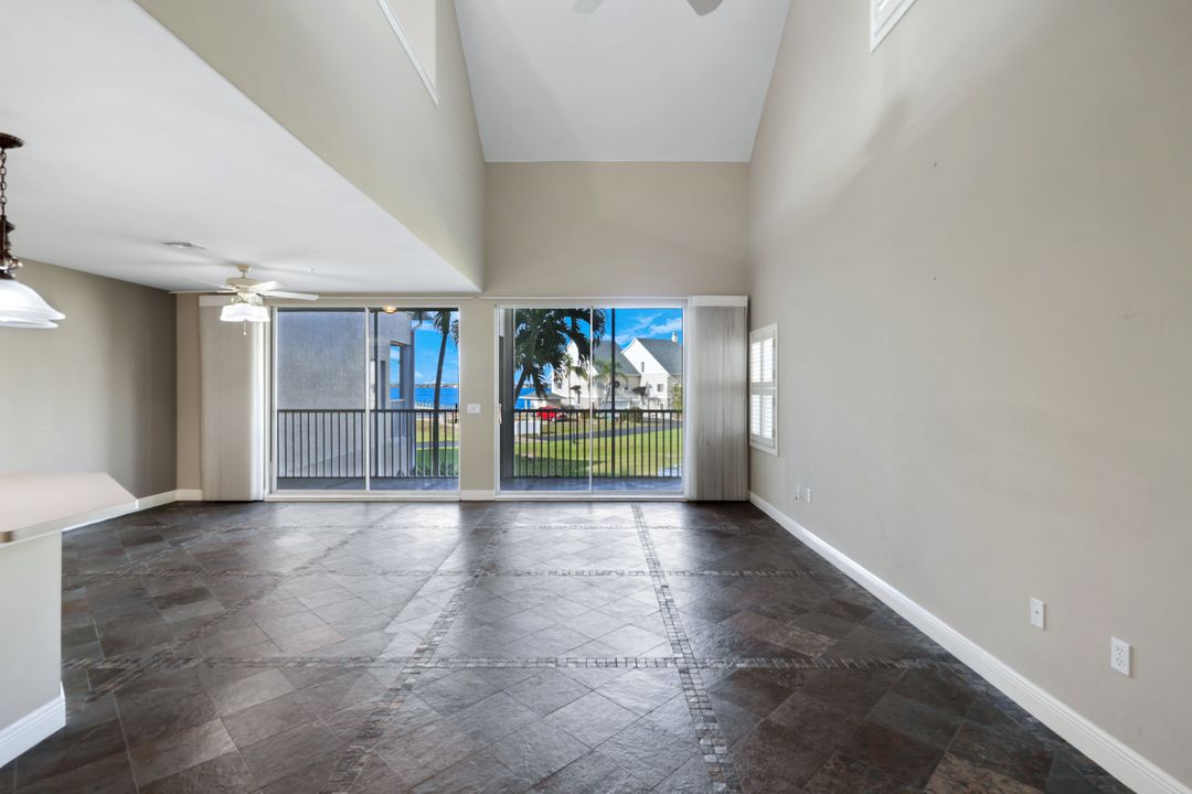 3623 Edgewood Ave, Fort Myers, FL 33916