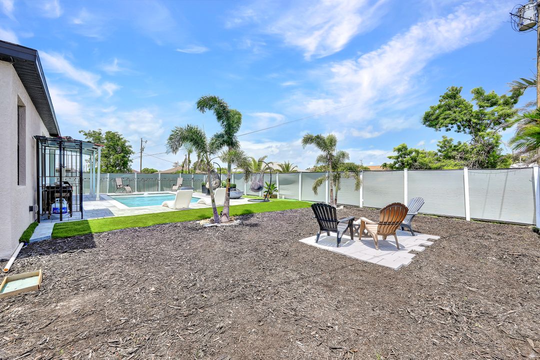 3929 Agualinda Blvd, Cape Coral, FL 33914