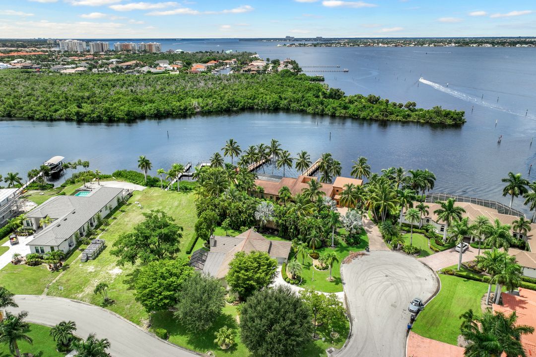 840 S Town and River Dr, Fort Myers, FL 33919