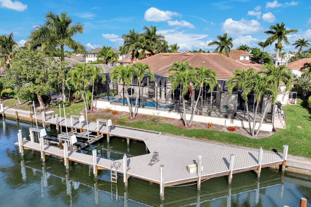 20 Anchor Ct, Marco Island, FL 34145