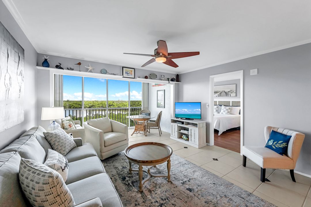 100 Stevens Landing Dr #402, Marco Island, FL 34145