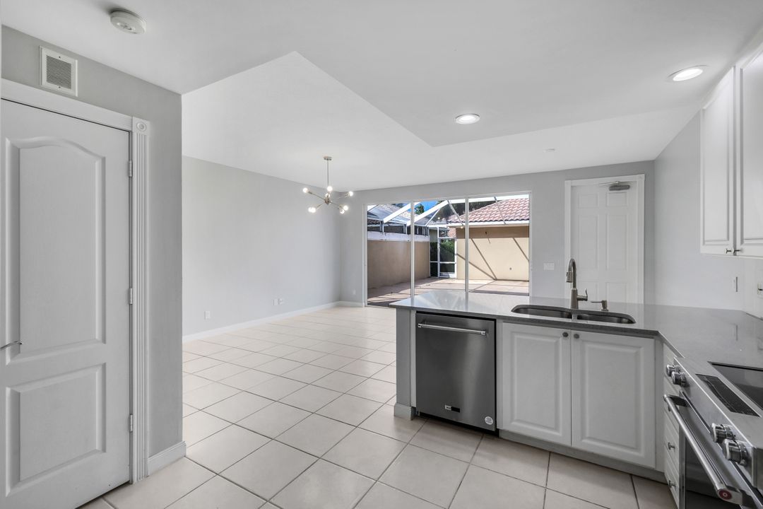 3642 Bravada Way, Naples, FL 34119