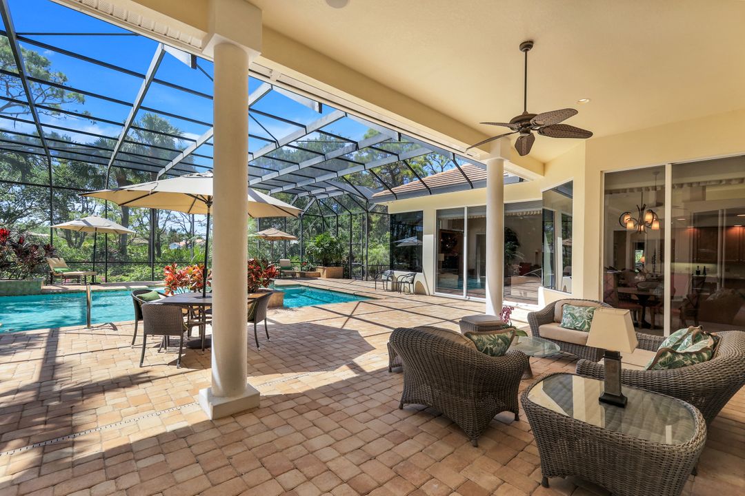 25061 Ridge Oak Dr, Bonita Springs, FL 34134