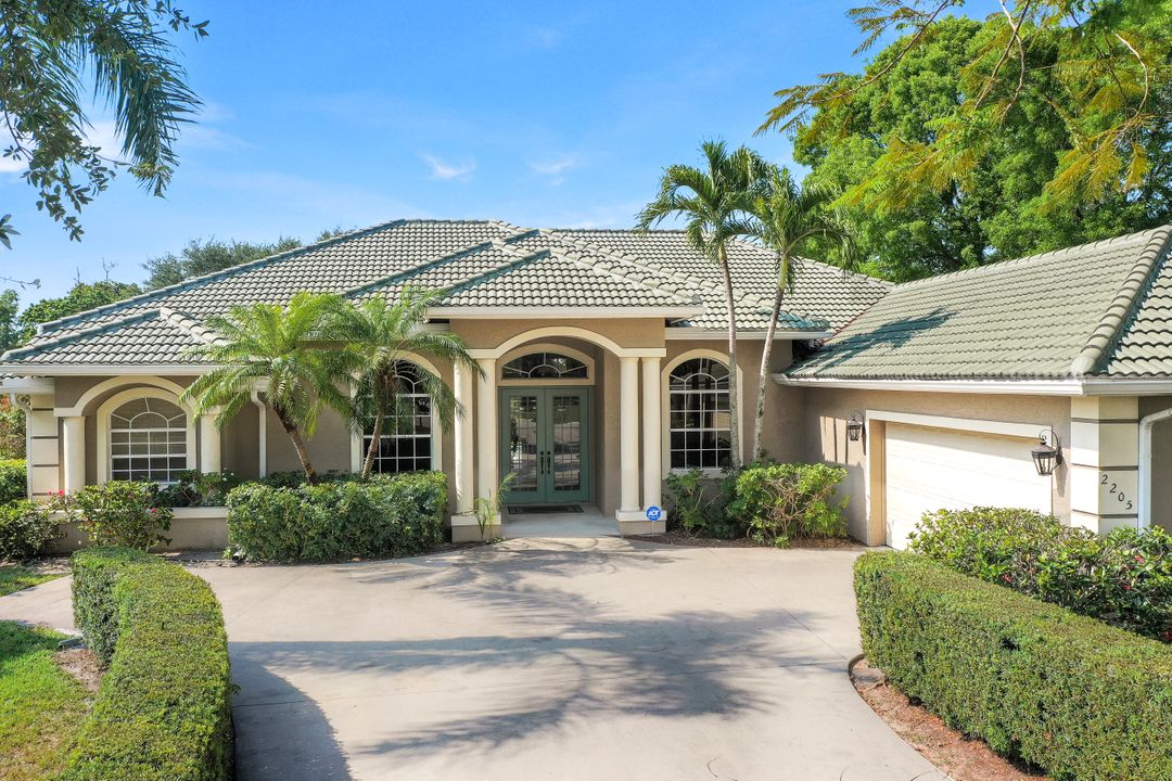 2205 Imperial Golf Course Blvd, Naples, FL 34110