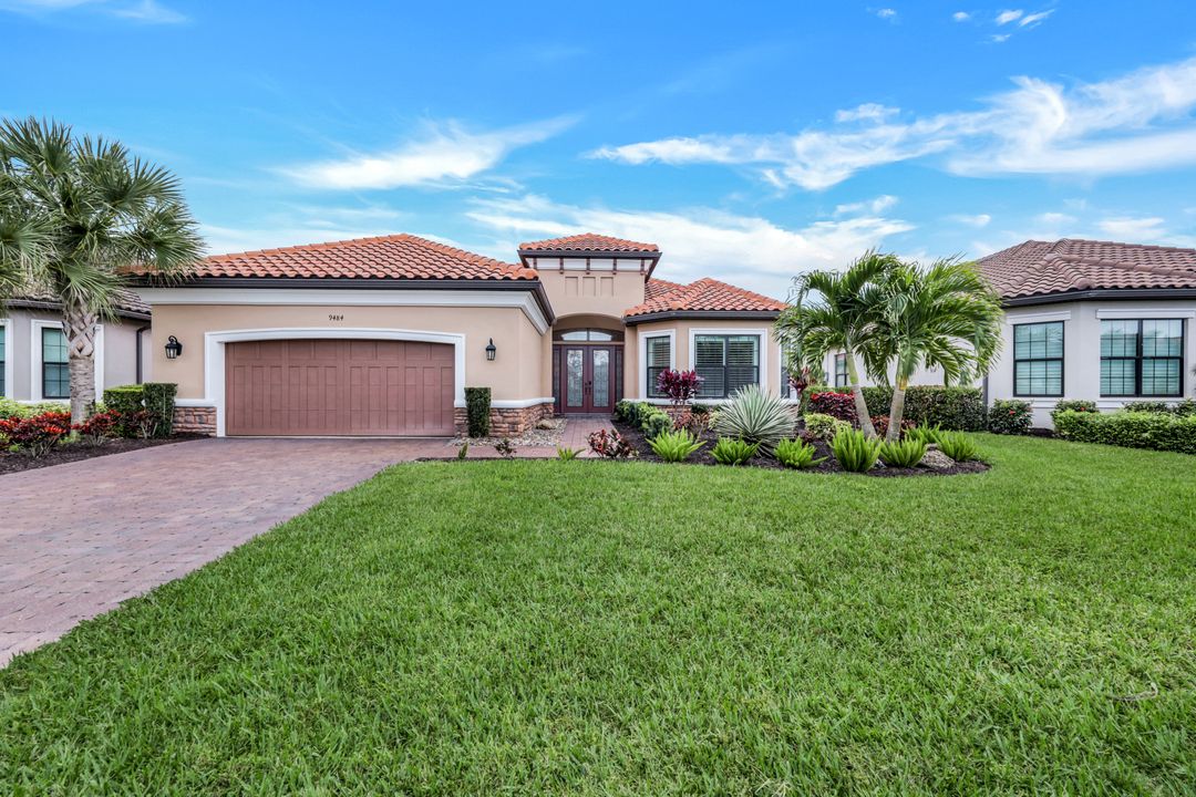 9484 Livorno Ct, Naples, FL 34119