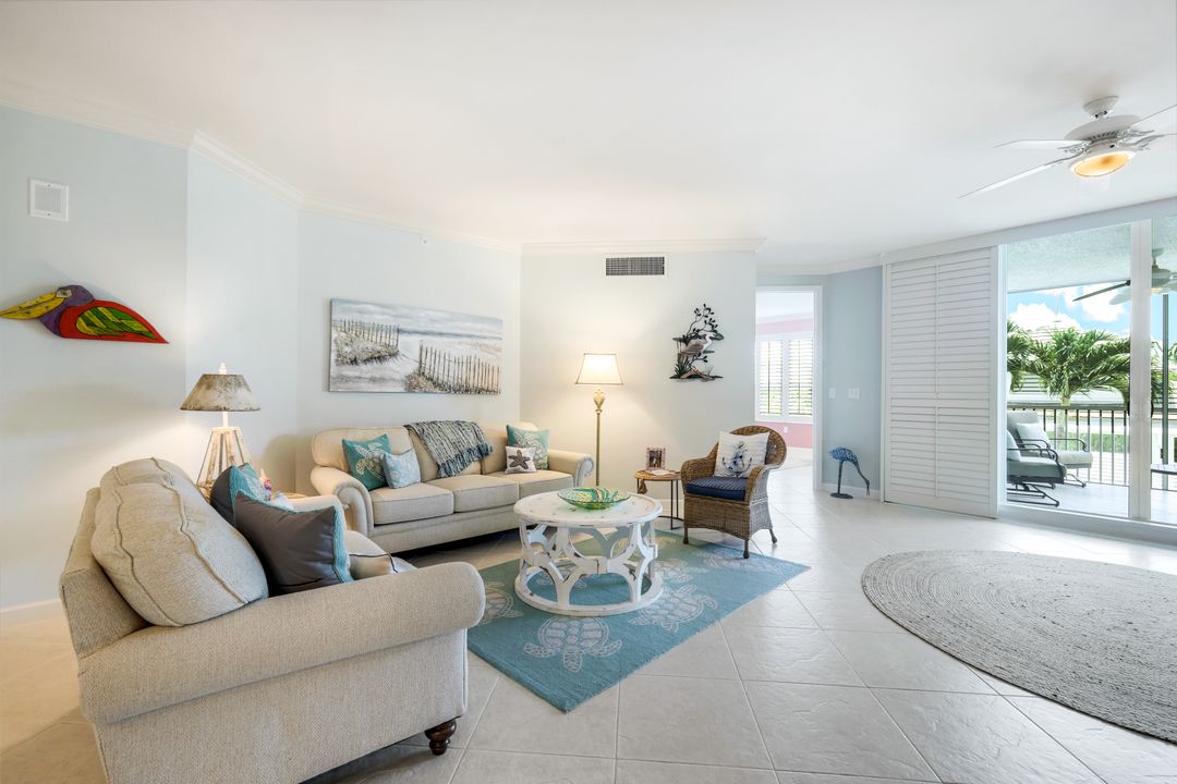 315 Dunes Blvd #204, Naples, FL 34110