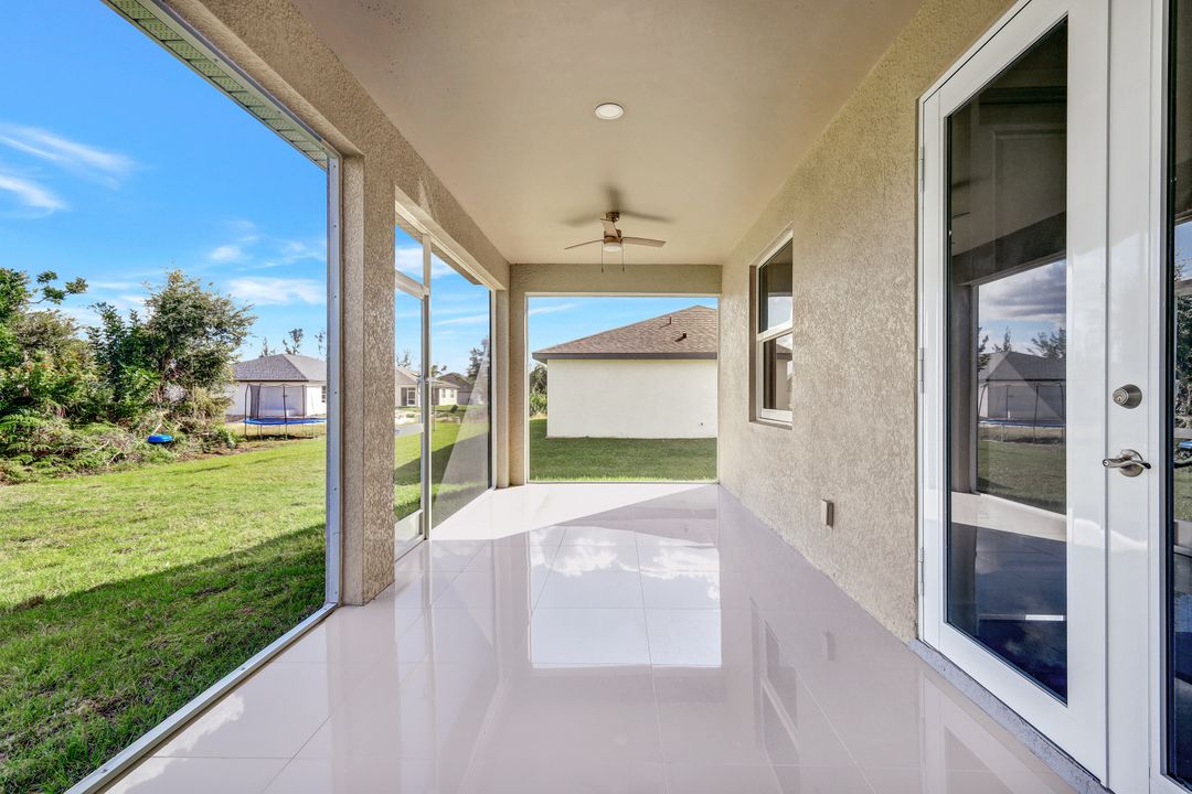 4003 NE 21st Pl, Cape Coral, FL 33909